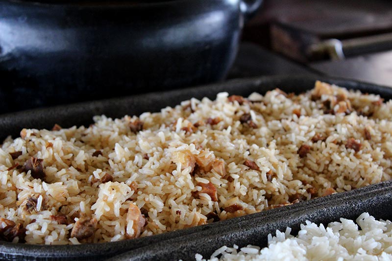 Arroz Carreteiro ; conheça alguns pratos típicos do pantanal