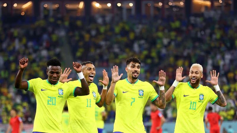 Brasil goleia Coreia do Sul e vai enfrentar a Croácia nas quartas de final